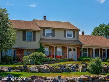 Main picture of 2583 E Geddes Pl