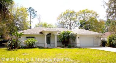 Main picture of 32 Pine Brook Dr