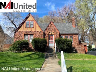 Main picture of 3056 Valley Dr