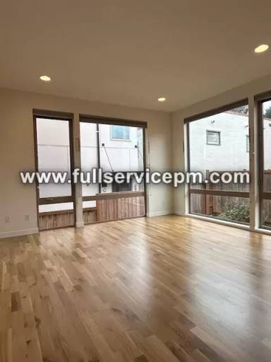 Main picture of 4512A 40th Ave SW