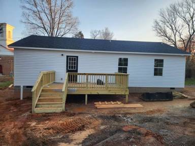 Main picture of 402 High Point St