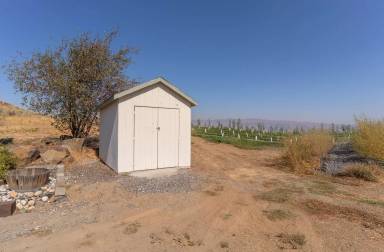 Main picture of 4140 Luebber Ln