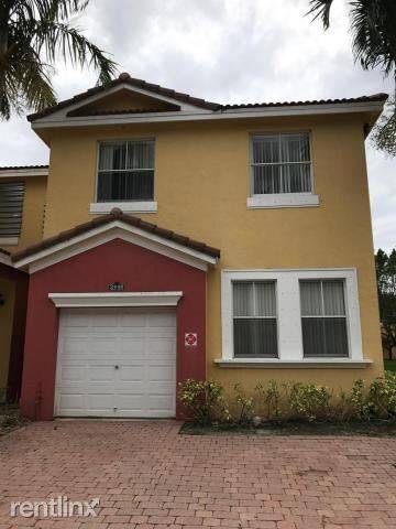 Main picture of 2446 Shoma Dr