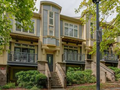 Main picture of 930 Garden District Dr