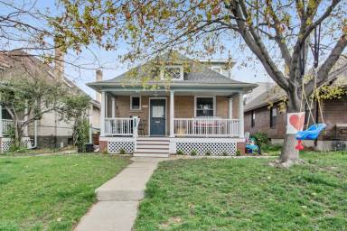Main picture of 3256 Meade St