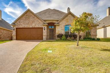 Main picture of 398 Spyglass Dr
