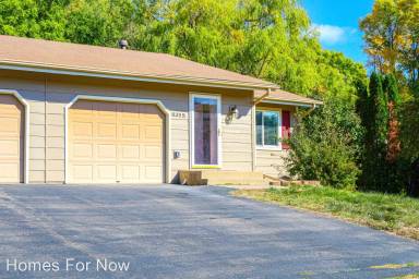 Main picture of 8355 Tamarack Trl