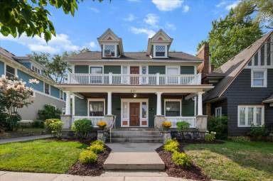 Main picture of 601 Paris Ave SE