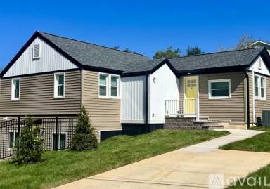 Main picture of 2304 Belle Ave NE