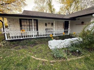 Main picture of 1408 N Juniper Ave