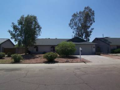 Main picture of 8015 W Wethersfield Rd