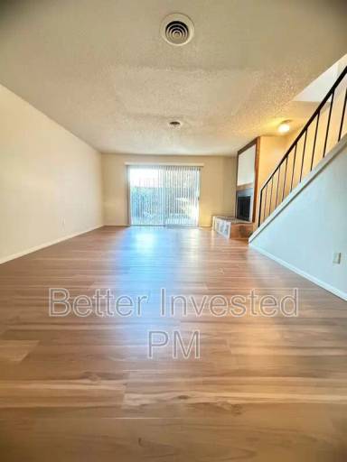 Main picture of 966 Marlene St