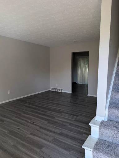 Main picture of 2273 Courtright Rd