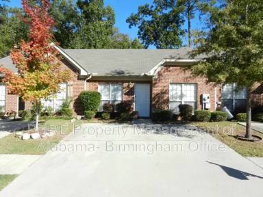 Main picture of 2755 Southwood Ln