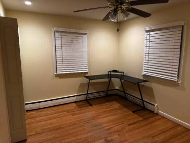 Main picture of 4433 Village Dr