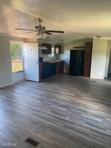 Main picture of 1600 Gale Dr
