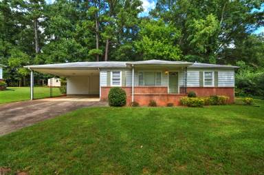 Main picture of 1096 Cliff Dr SW