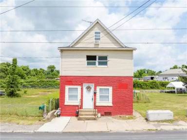 Main picture of 165 W Wylie Ave
