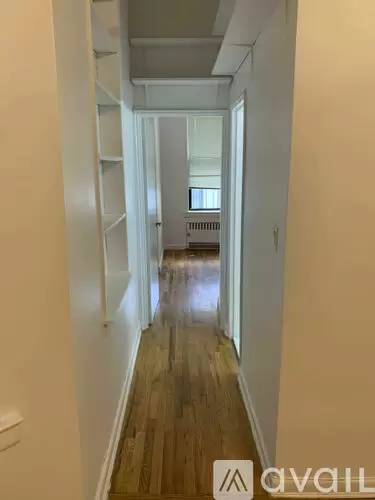 Main picture of 133 E 17th St