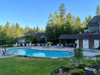 Main picture of 216 Oakmont Loop