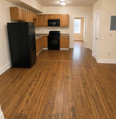 Main picture of 96 Grand Street