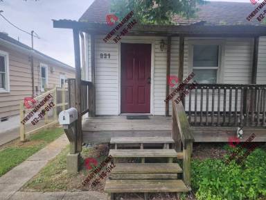 Main picture of 821 Stanley Ave