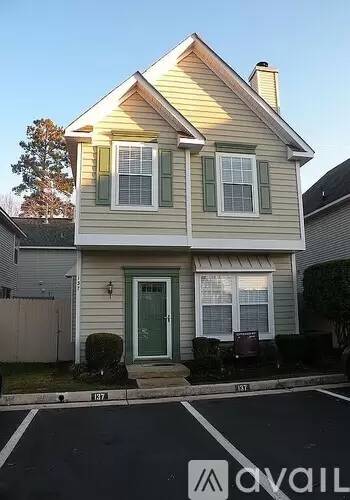 Main picture of 137 Watson Dr
