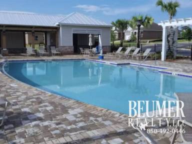 Main picture of 7955 Burnside Loop