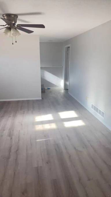 Main picture of 5816 W 51st St