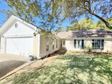 Main picture of 1126 Bay Ct