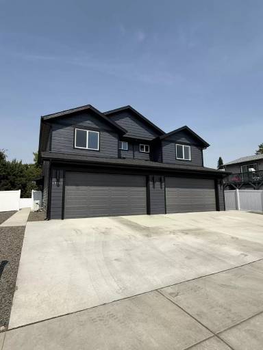 Main picture of 13301 E Alki Ave
