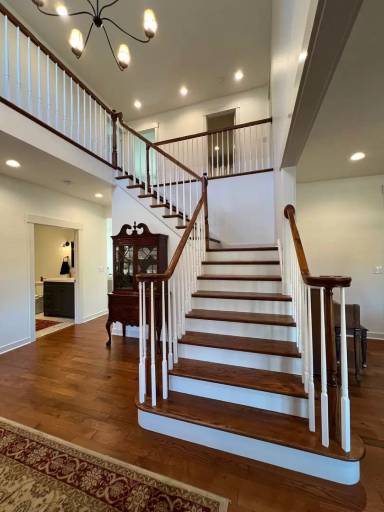 Main picture of 83 Robinson Ln