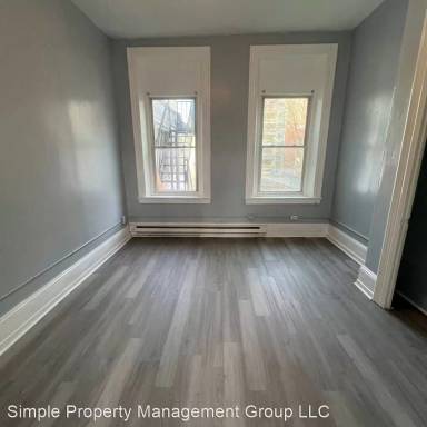 Main picture of 119 N 4th St