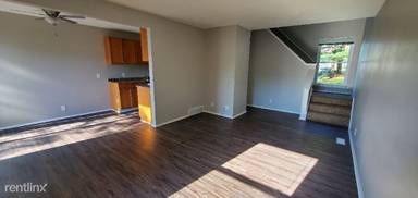 Main picture of 615 E 5th St