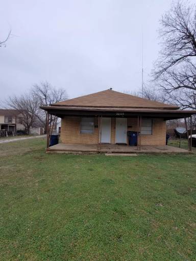 Main picture of 1009 W Mulberry Ave