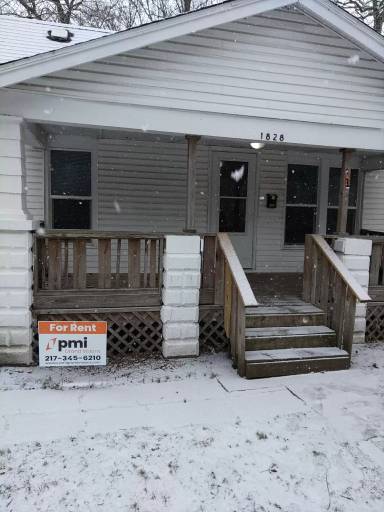Main picture of 1828 N Van Dyke St