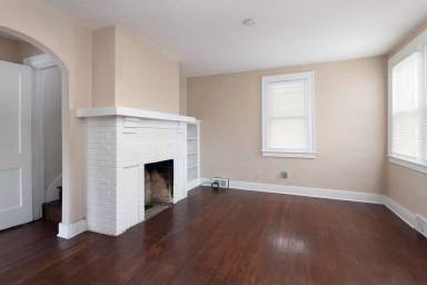 Main picture of 36 E Kalama Ave