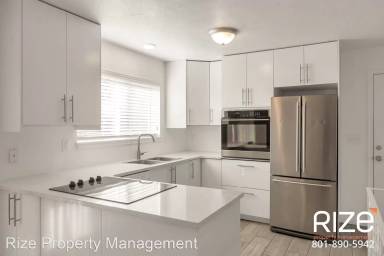 Main picture of 8244 S Wood St