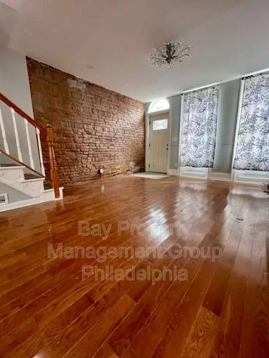 Main picture of 827 Almond St