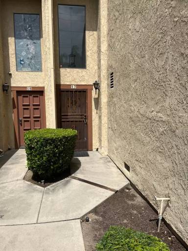 Main picture of 555 S Azusa Ave