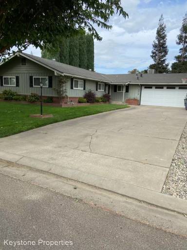 Main picture of 2210 Yosemite Ave