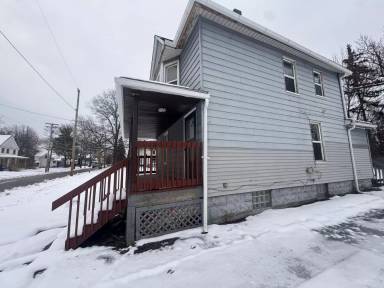 Main picture of 9326 Fuller Ave