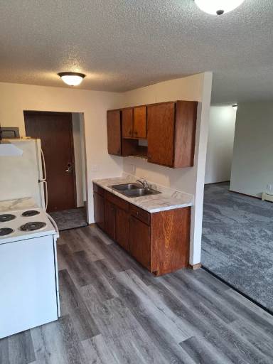 Main picture of 1676 English St