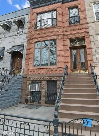 Main picture of 405 Bainbridge St
