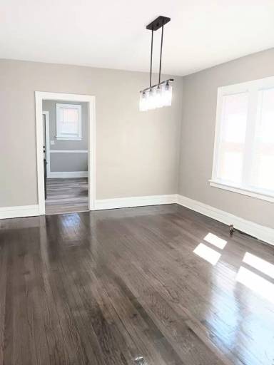 Main picture of 3925 Hemlock St