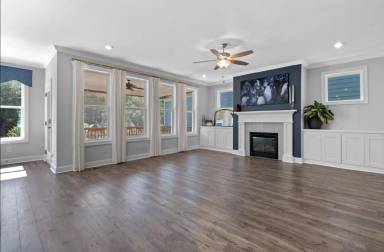 Main picture of 217 Tumbling River Dr