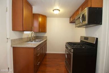 Main picture of 393 Adena St