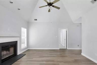 Main picture of 861 Savannah Ln