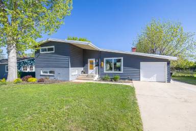 Main picture of 2822 W Saint Anne St