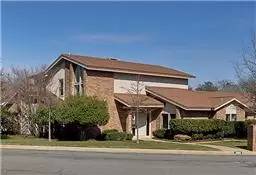 Main picture of 2008 Woodstock Dr